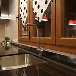 A 20 Min De Madrid En Ave Casita Con Jardin Privado, Wifi, Smart Tv 55p Y Aparcamiento En La Puerta Apartment *