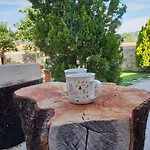 Apartment A 20 Min De Madrid En Ave Casita Con Jardin Privado, Wifi, Smart Tv 55p Y Aparcamiento En La Puerta