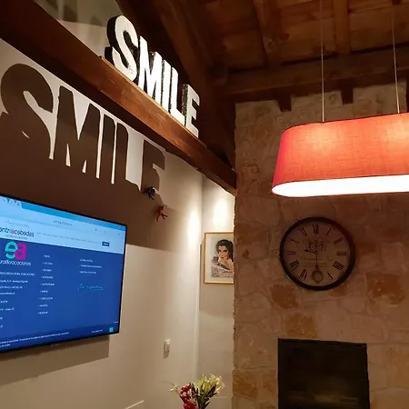 A 20 Min De Madrid En Ave Premium Con Chimenea, Wifi, Jardin Privado, Smart Tv 55p, Bano Dentro De Cada Y Aparcamiento En La Puerta