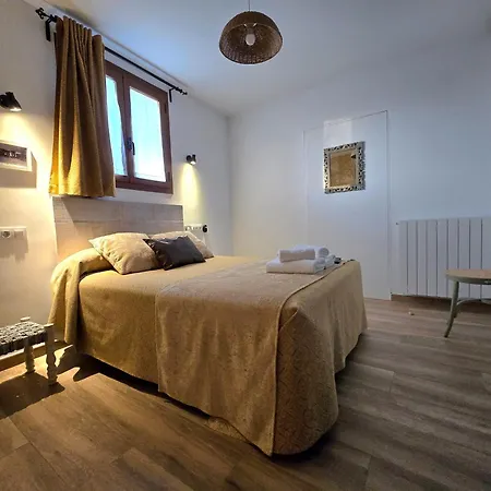Casita 3 Con 3 Banos Privados I Jardin I Wifi I Smart Tv 55p I Parking Gratuito En La Puerta * Segovia
