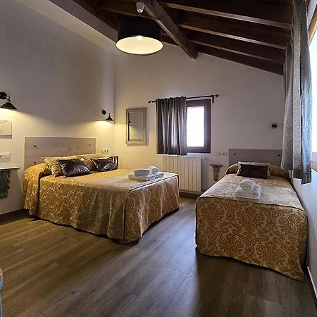 A 20 Min De Madrid En Ave Casita Con Jardin Privado, Wifi, Smart Tv 55p Y Aparcamiento En La Puerta セゴビア