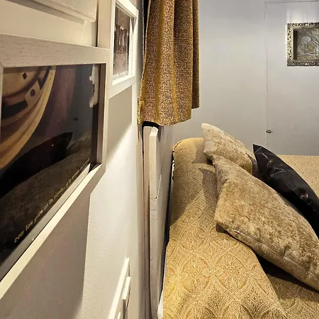 Casita 3 Con 3 Banos Privados I Jardin I Wifi I Smart Tv 55p I Parking Gratuito En La Puerta Segovia