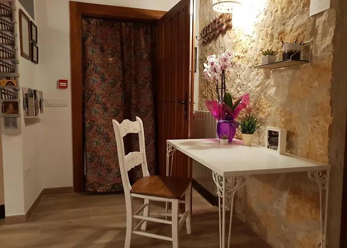 A 20 Min De Madrid En Ave Casita Con Jardin Privado, Wifi, Smart Tv 55p Y Aparcamiento En La Puerta Apartment *