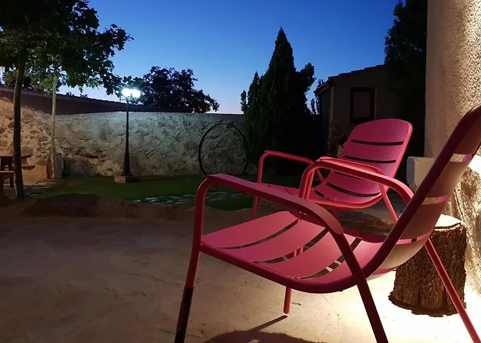 Apartment A 20 Min De Madrid En Ave Casita Con Jardin Privado, Wifi, Smart Tv 55p Y Aparcamiento En La Puerta