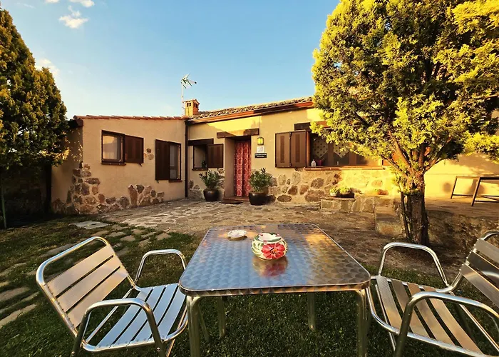 A 20 Min De Madrid En Ave Casita Con Jardin Privado, Wifi, Smart Tv 55p Y Aparcamiento En La Puerta * Segovia