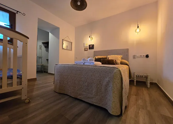 A 20 Min De Madrid En Ave Casita Con Jardin Privado, Wifi, Smart Tv 55p Y Aparcamiento En La Puerta