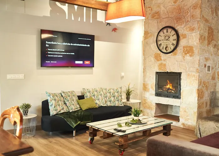 Apartment A 20 Min De Madrid En Ave Casita Con Jardin Privado, Wifi, Smart Tv 55p Y Aparcamiento En La Puerta Segovia