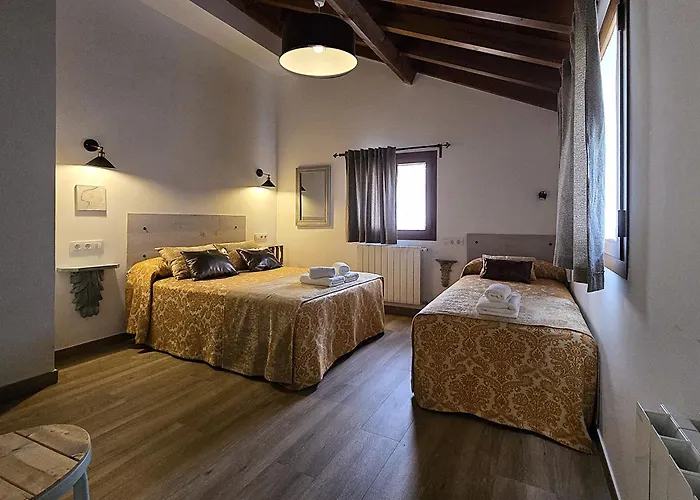 A 20 Min De Madrid En Ave Casita Con Jardin Privado, Wifi, Smart Tv 55p Y Aparcamiento En La Puerta Segovia