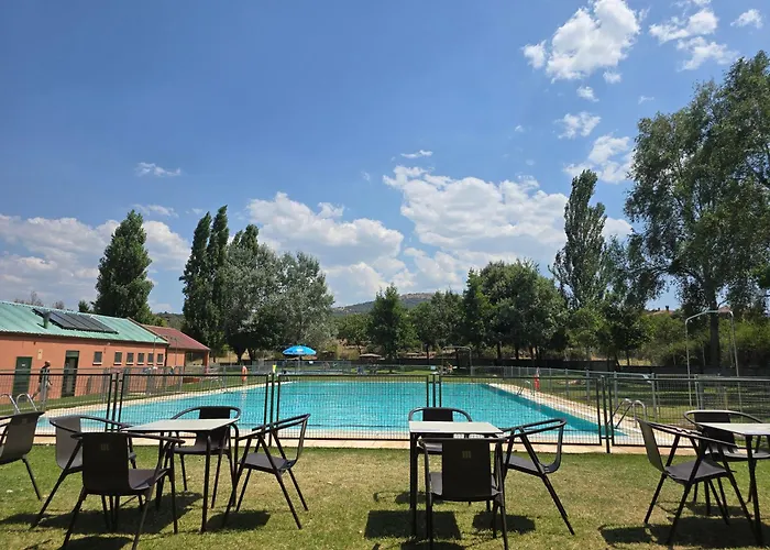 A 20 Min De Madrid En Ave Casita Con Jardin Privado, Wifi, Smart Tv 55p Y Aparcamiento En La Puerta * Segovia