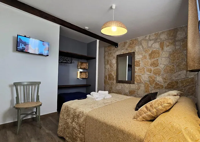 Apartment A 20 Min De Madrid En Ave Casita Con Jardin Privado, Wifi, Smart Tv 55p Y Aparcamiento En La Puerta