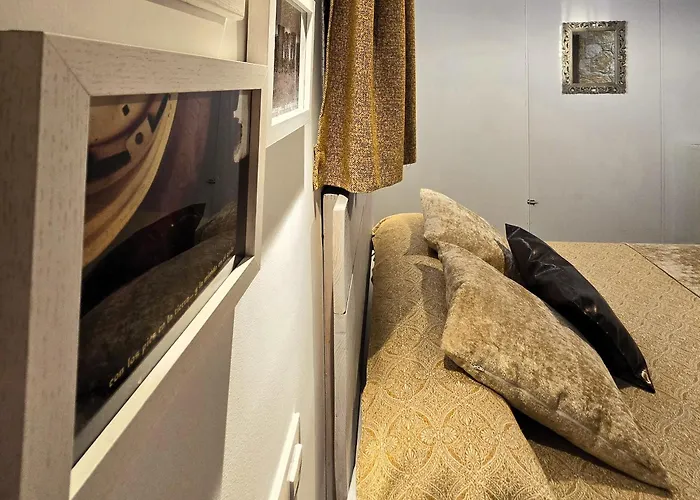 A 20 Min De Madrid En Ave Casita Con Jardin Privado, Wifi, Smart Tv 55p Y Aparcamiento En La Puerta Segovia